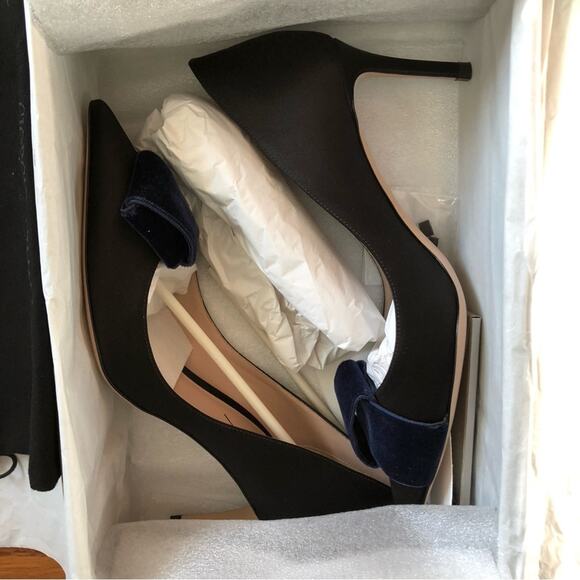 GIORGIO ARMANI RARE DECOLLETTE Black Satin Blue Velvet Accent Women’s Size 7 NWT - Picture 11 of 12